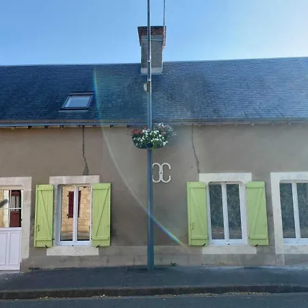 Maison De Village Avec Jardin, Parc Privé Et Box Fibre, Animaux Bienvenus, à 15 Min Du Mans - Fr-1-410-333 Mézières-sous-Lavardin