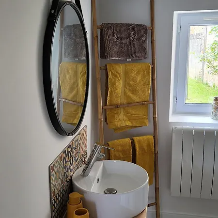 Maison De Village Avec Jardin, Parc Prive Et Box Fibre, Animaux Bienvenus, A 15 Min Du Mans - Fr-1-410-333 בית נופש