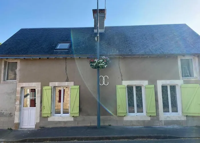 Maison De Village Avec Jardin, Parc Prive Et Box Fibre, Animaux Bienvenus, A 15 Min Du Mans - Fr-1-410-333 Mézières-sous-Lavardin